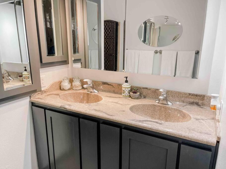 לאס וגאס *Entertainment Villa* 5Min To Strip Optional Heated Pool Jacuzzi! מראה חיצוני תמונה